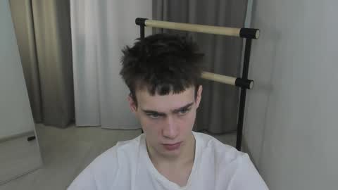 Snapshot of kevin_kess chatting on 11-26-25, 03:02 Ask me online show from 11-26-25, 03:02