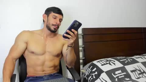 Snapshot of kevin_malone22 chatting on 03-25-26, 01:33 kevin_malone22 online show from 03-25-26, 01:33