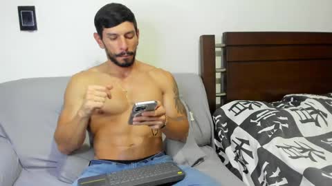 Snapshot of kevin_malone22 chatting on 05-26-26, 02:40 kevin_malone22 online show from 05-26-26, 02:40