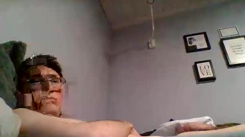 Snapshot of kevkev_01 chatting on 03-31-26, 12:34 kevkev_01 online show from 03-31-26, 12:34