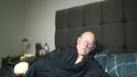 kevlooking4sez online show from 05-02-26, 09:53