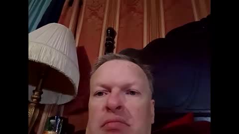 Snapshot of kevydaddyhubby2 chatting on 10-13-25, 06:19 kevydaddyhubby2 online show from 10-13-25, 06:19