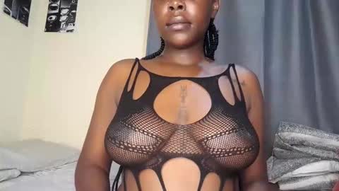 keyla online show from 11-03-25, 11:04