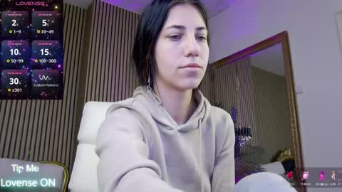 KeylaBlair online show from 03-11-25, 04:21