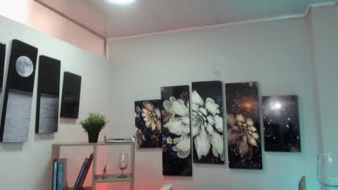 Snapshot of keylathomson chatting on 12-29-24, 03:24 Keyla online show from 12-29-24, 03:24