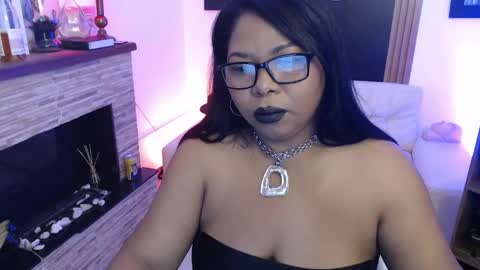 Snapshot of keylathomson chatting on 06-06-26, 10:31 Keyla online show from 06-06-26, 10:31