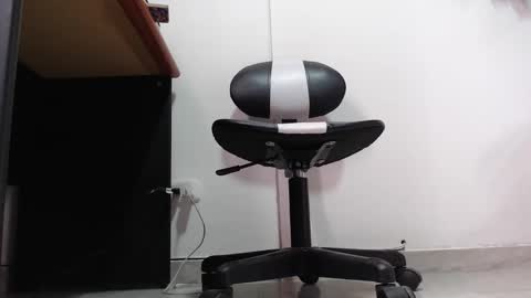 Snapshot of keylie_saenz28 chatting on 11-05-25, 03:34 online show from 11-05-25, 03:34