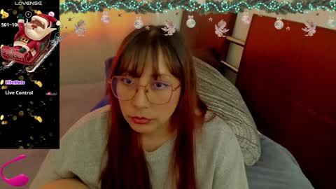 Danna Sofia online show from 12-18-24, 04:39