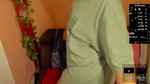 Danna Sofia online show from 01-17-25, 10:44