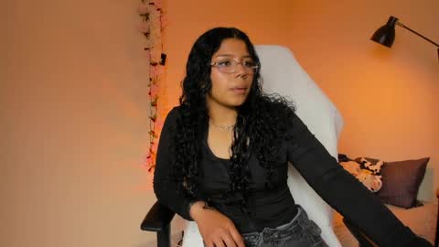 Snapshot of khalessi_x chatting on 03-30-26, 02:18 Khalessi online show from 03-30-26, 02:18