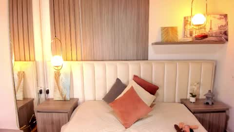 Kharla Marin online show from 10-12-25, 02:21