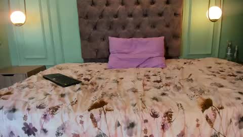Snapshot of khaterine_hot_1 chatting on 01-14-25, 10:23 Kathe Hot online show from 01-14-25, 10:23