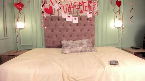 Snapshot of khaterine_hot_1 chatting on 02-15-25, 07:28 Kathe Hot online show from 02-15-25, 07:28