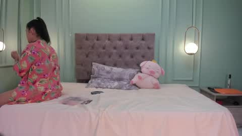 Snapshot of khaterine_hot_1 chatting on 02-17-25, 06:15 Kathe Hot online show from 02-17-25, 06:15