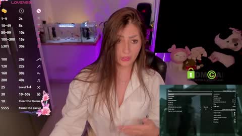 Snapshot of khionebesset chatting on 01-09-25, 01:56 Khi.  online show from 01-09-25, 01:56