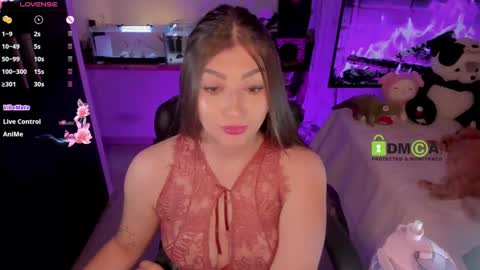 Snapshot of khionebesset chatting on 01-23-25, 06:28 Khi.  online show from 01-23-25, 06:28