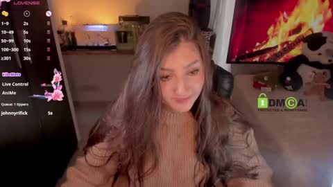 Snapshot of khionebesset chatting on 02-28-25, 12:42 Khi.  online show from 02-28-25, 12:42