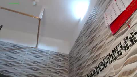 khloe33 online show from 10-12-25, 03:44