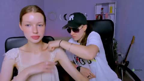 Snapshot of khloebeauty chatting on 06-24-26, 05:50 khloebeauty online show from 06-24-26, 05:50