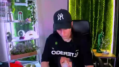 Snapshot of khloebeauty chatting on 07-08-26, 12:20 khloebeauty online show from 07-08-26, 12:20