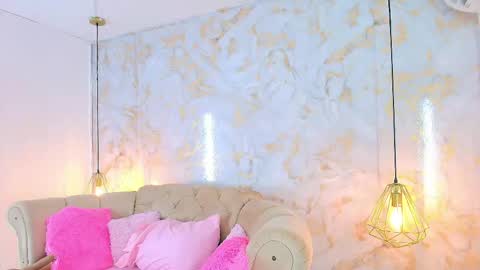 Khloe online show from 04-15-26, 05:58