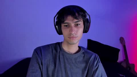 khozler_ online show from 02-04-25, 02:39