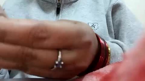 khushisinghh online show from 12-30-24, 07:59