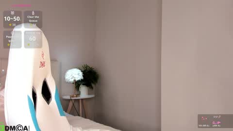 Ellie online show from 04-20-26, 02:36