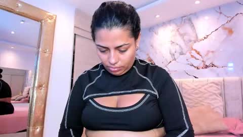    N         M online show from 03-06-26, 12:01