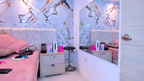    N         M online show from 03-20-26, 02:38