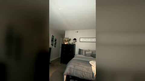 kiannaluv online show from 07-19-26, 08:12