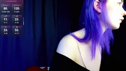 Kira online show from 11-24-25, 09:03