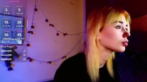 Kira online show from 01-09-26, 09:38