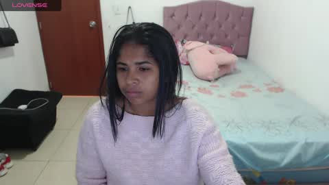 Snapshot of kiara_williamss chatting on 12-19-24, 03:19 Kiara online show from 12-19-24, 03:19