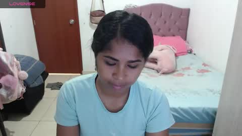 Snapshot of kiara_williamss chatting on 10-10-25, 04:28 Kiara online show from 10-10-25, 04:28