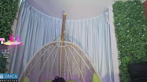 Kiara Zahiri online show from 10-25-25, 10:56