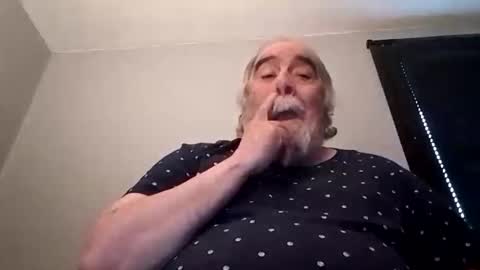 KICKINME online show from 11-06-25, 03:02