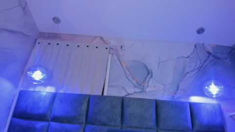 Kim online show from 12-21-25, 02:35