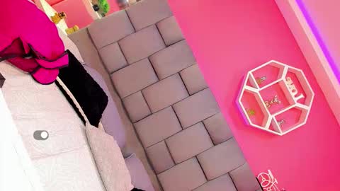 kiishanny online show from 11-01-25, 08:33