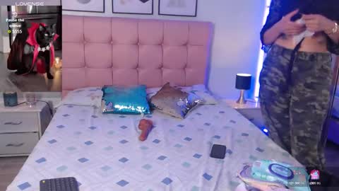 kIKI online show from 09-25-25, 02:32