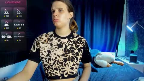 Kiki online show from 03-08-26, 10:08