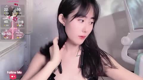 kiki_loveu online show from 12-18-24, 07:58