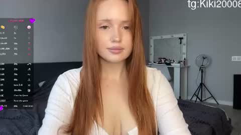 Snapshot of kikiborny chatting on 07-20-26, 08:28 Kiki online show from 07-20-26, 08:28