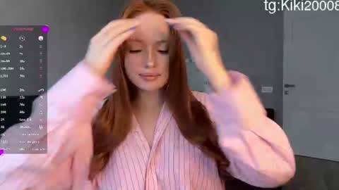 Snapshot of kikiborny chatting on 07-29-26, 09:29 Kiki online show from 07-29-26, 09:29