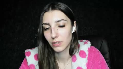 Snapshot of kikies_ chatting on 09-19-25, 05:57 Mika and Miranda online show from 09-19-25, 05:57