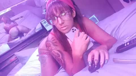 kikilovespartylights online show from 09-14-25, 09:30