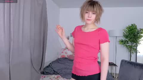 Kiki online show from 06-28-26, 02:28