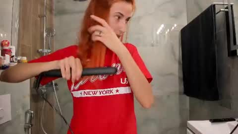 Snapshot of kikko_lee chatting on 07-16-26, 11:38 KikkoLee online show from 07-16-26, 11:38
