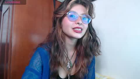 Snapshot of kikyoanddrey chatting on 06-23-26, 06:06 kikyoanddrey online show from 06-23-26, 06:06