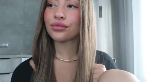 EvaAnna online show from 03-04-25, 07:30